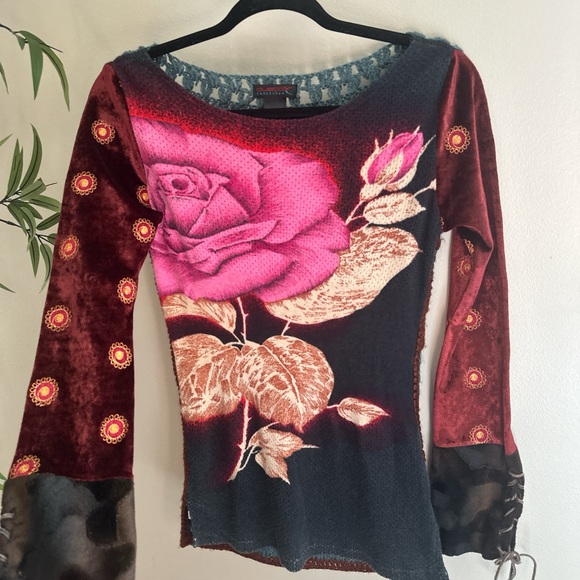 Custo Barcelona Pink Rose Long Sleeve Top - Picture 2 of 8